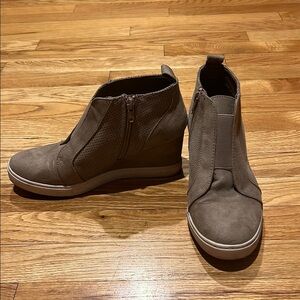 Wedge Sneakers